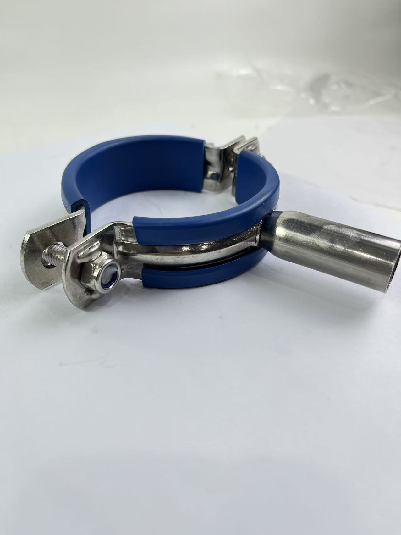 Опора для труб из нержавеющей стали с кожаным рукавом