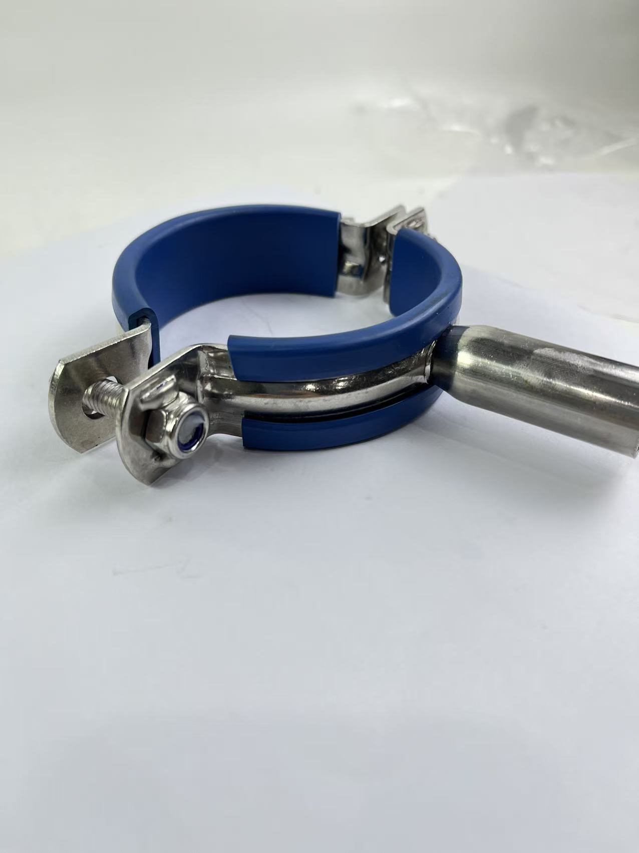 Опора для труб из нержавеющей стали с кожаным рукавом