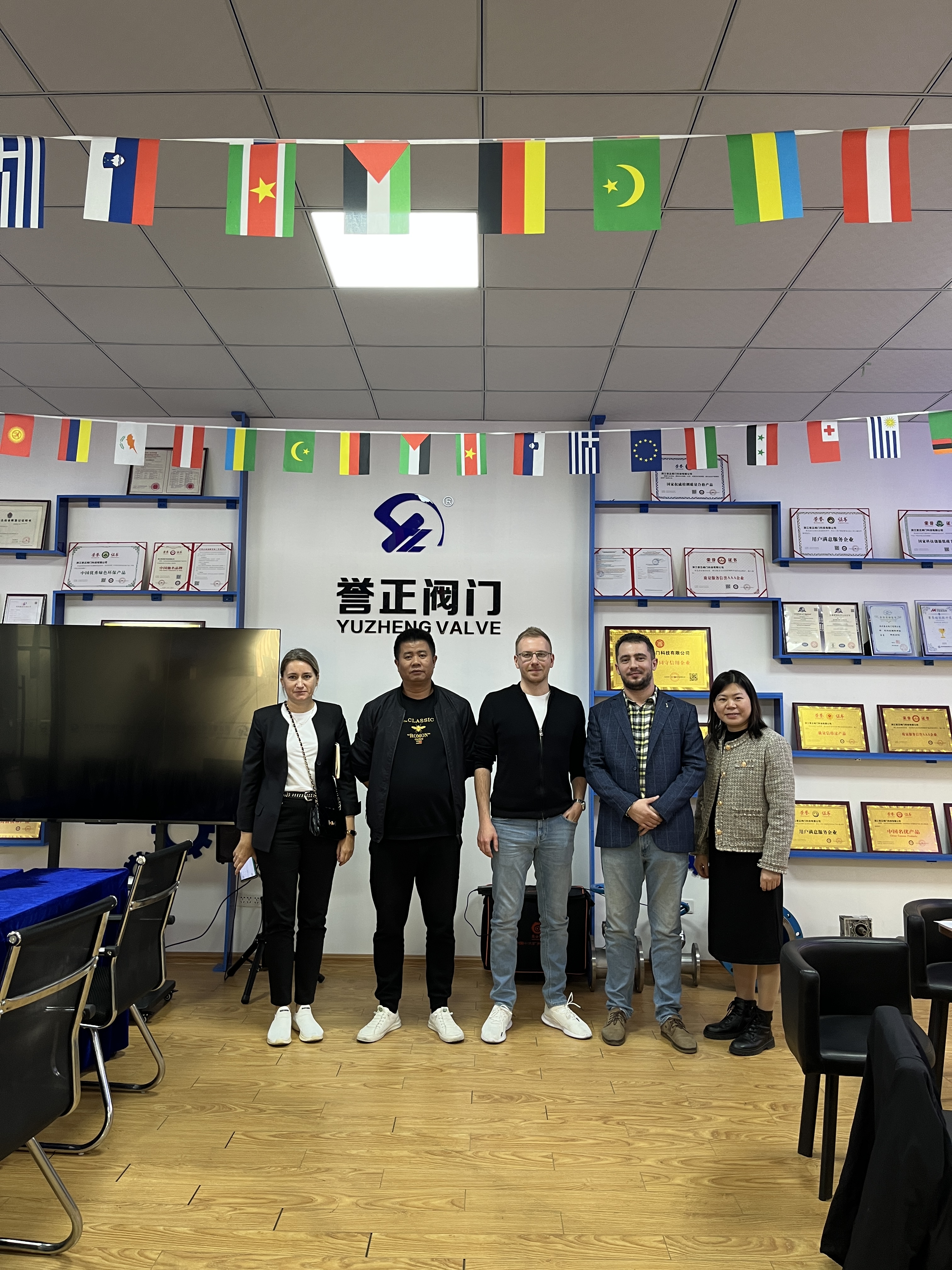 9b04e0f2f988520bb22443e6f242cc2