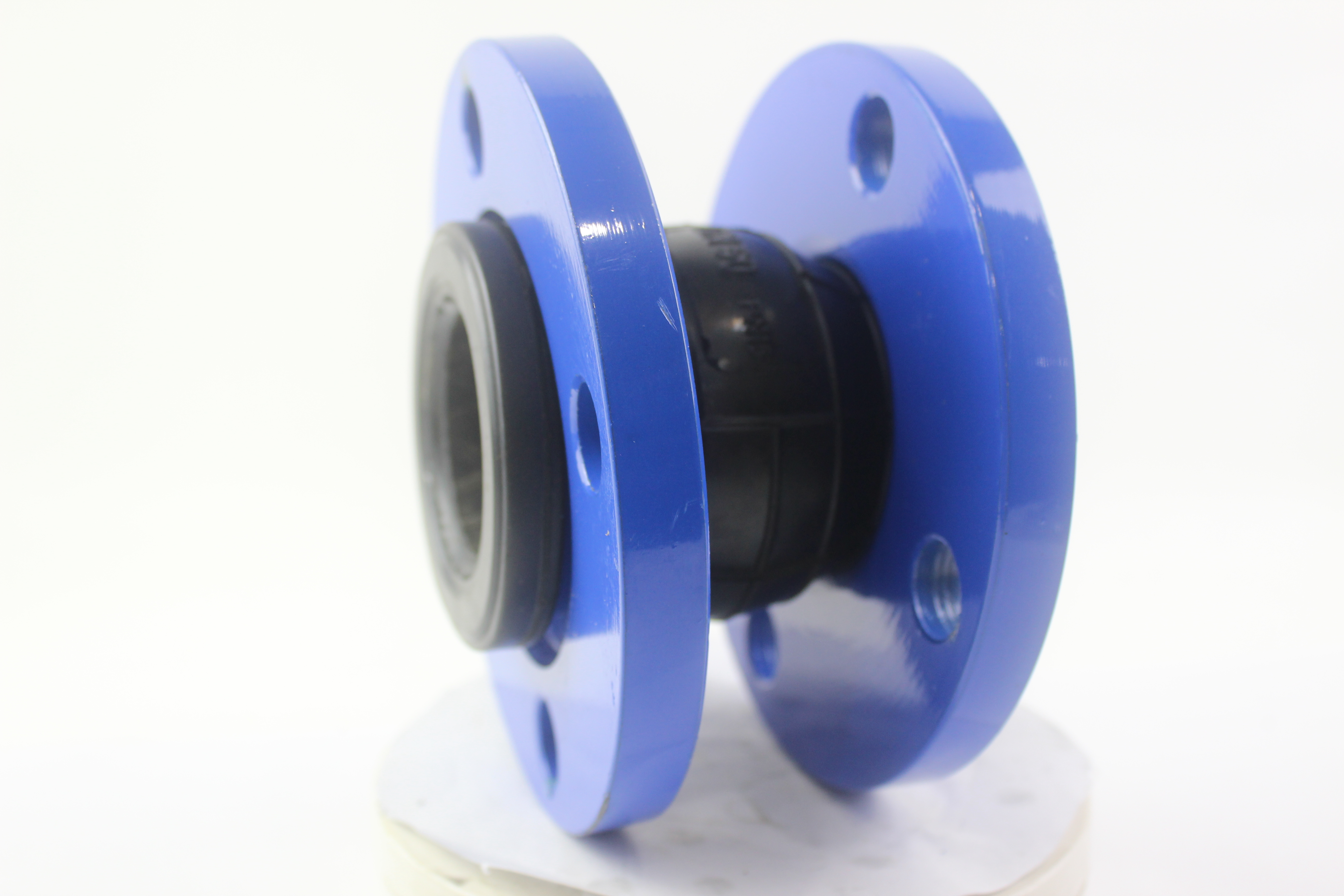 Резиновый соединение